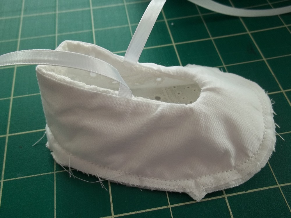 Sew That Lining your baby shoes